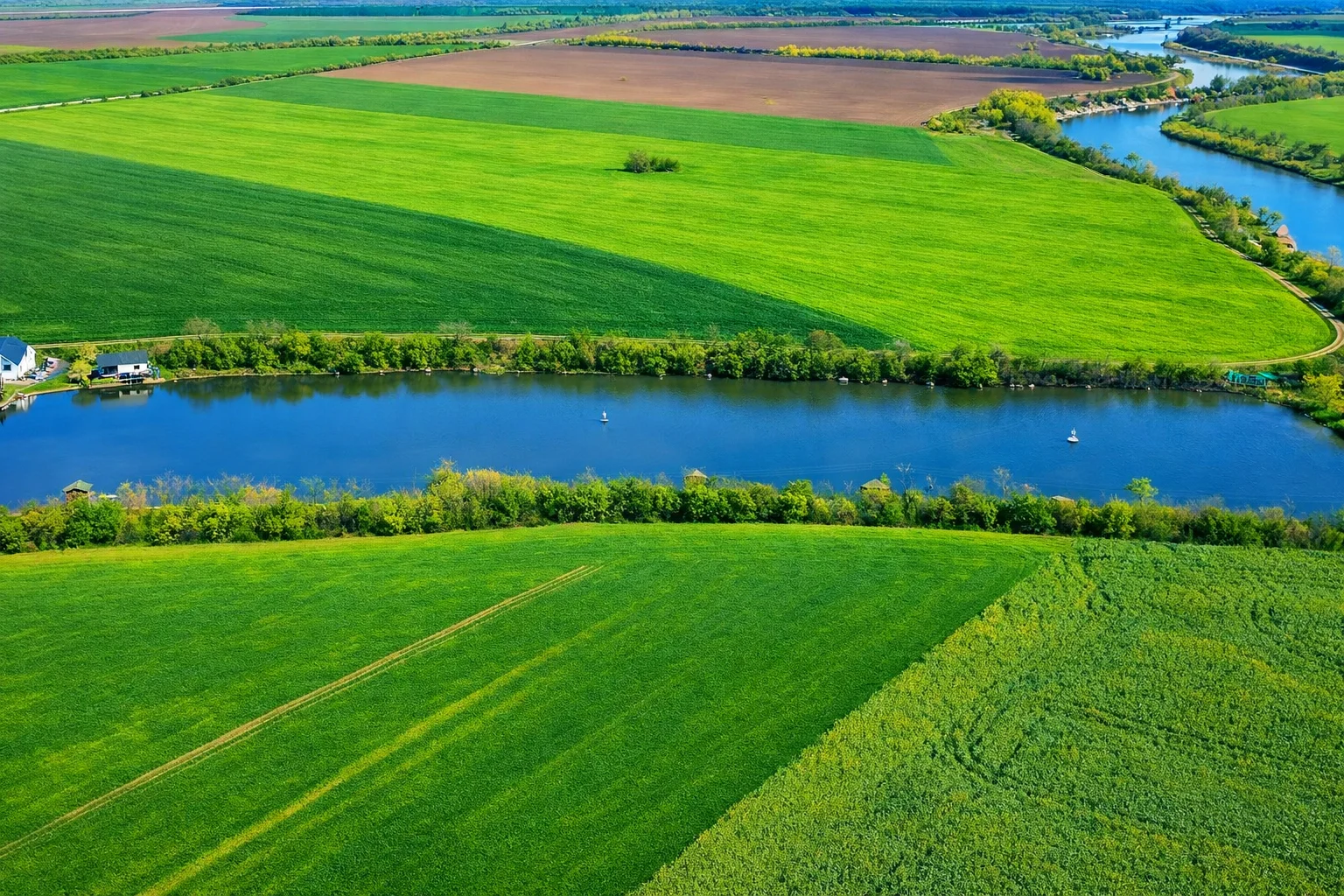 Aladdin Lakes
