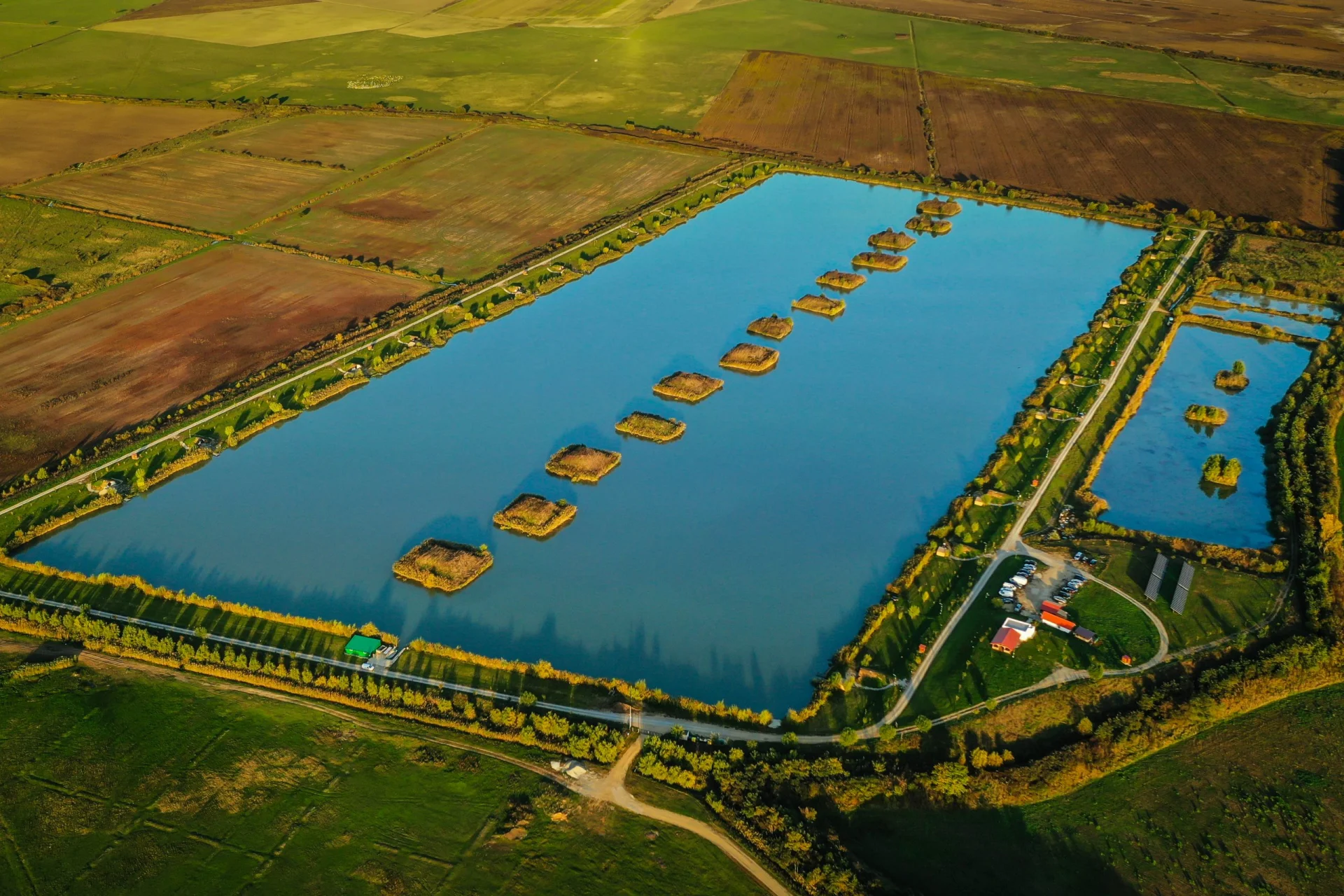 Lacul IANNIS