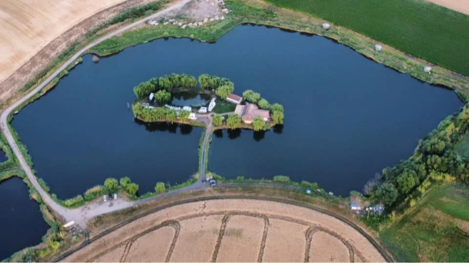 Lacul LUNA, APA si TIMPUL
